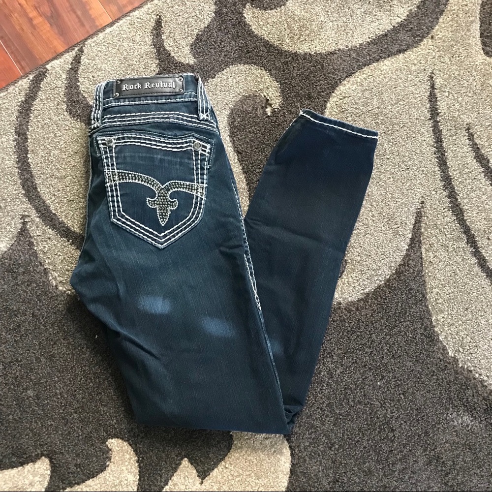Rock revival Aida skinny
